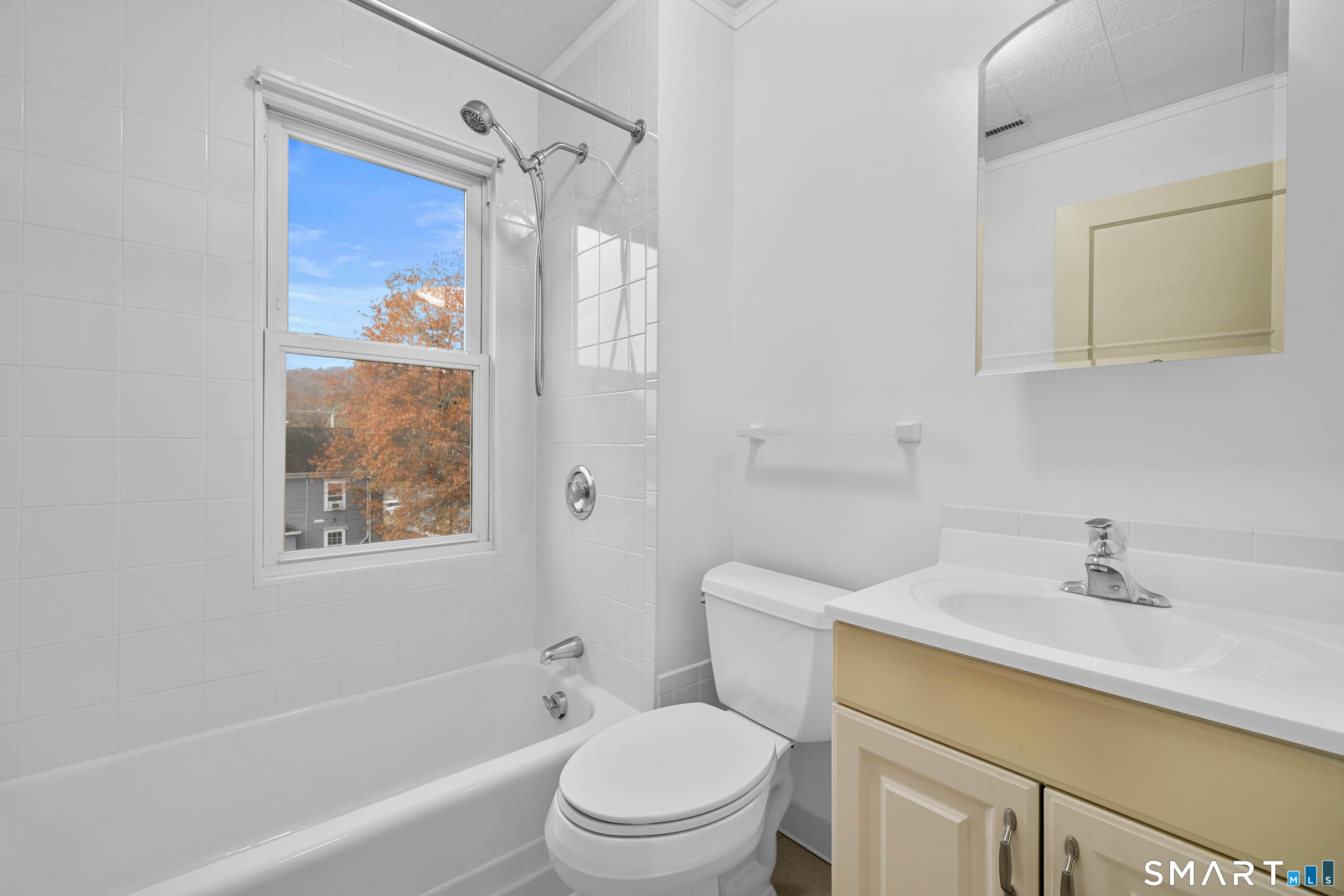 1857 State Street, Unit 3 Hamden, CT 06517 - Photo 16 of 27