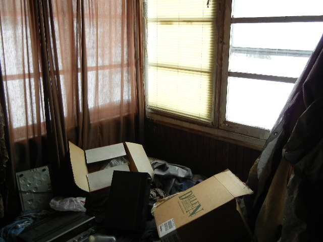 7614 Sayles Road Yale, MI 48097 - Photo 11 of 17 31043023-10.JPG