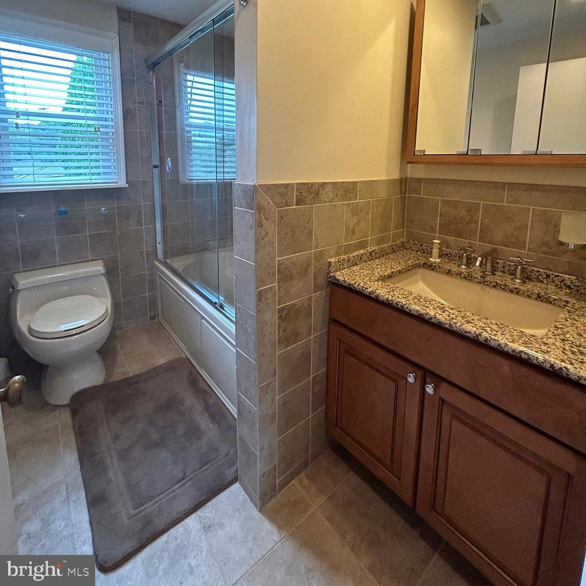 316 Mill Road Oreland, PA 19075 - Photo 20 of 36 Hall bath