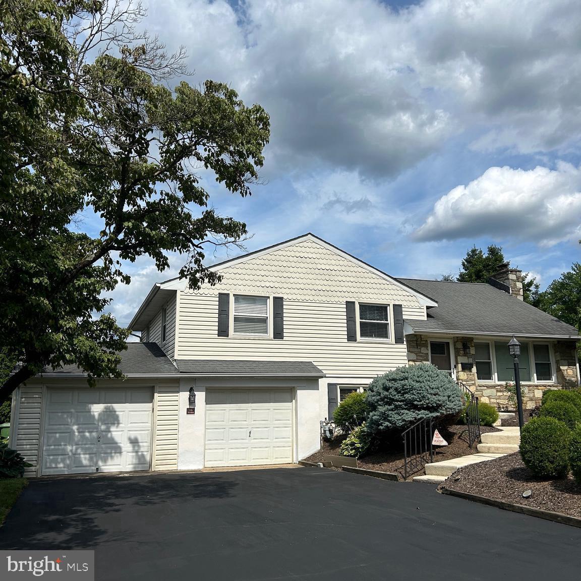 316 Mill Road Oreland, PA 19075 - Photo 2 of 36 Gallery Image 2