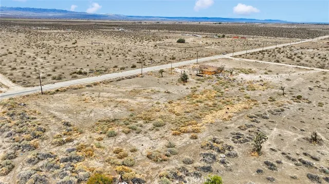 $100,000 | 18227 East Ave Q, Palmdale, CA 93591