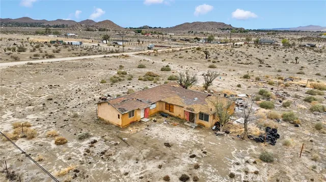 $100,000 | 18227 East Ave Q, Palmdale, CA 93591