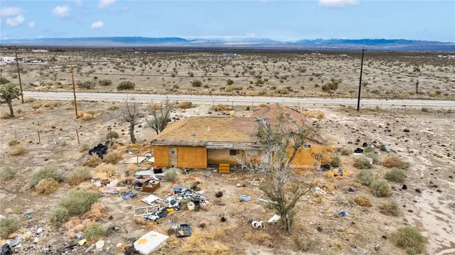 $100,000 | 18227 East Ave Q, Palmdale, CA 93591