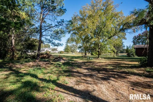 $199,999 | 910 Fairlane Drive, Marion, IL 62959