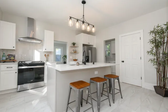 $429,900 | 2911 North Newhall Street, Milwaukee, WI 53211