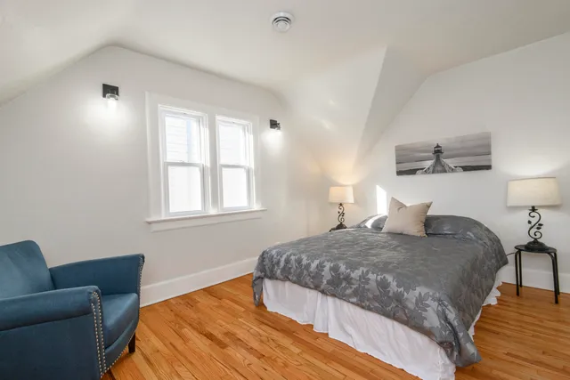 $429,900 | 2911 North Newhall Street, Milwaukee, WI 53211