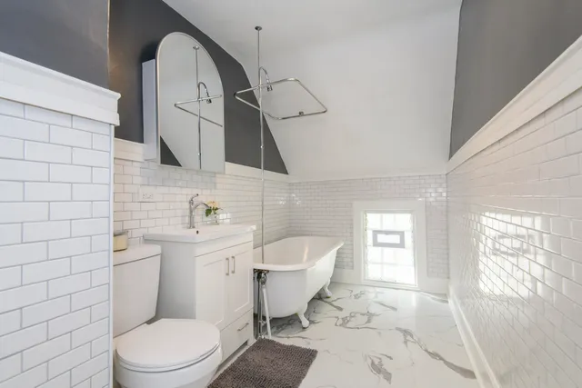 $429,900 | 2911 North Newhall Street, Milwaukee, WI 53211