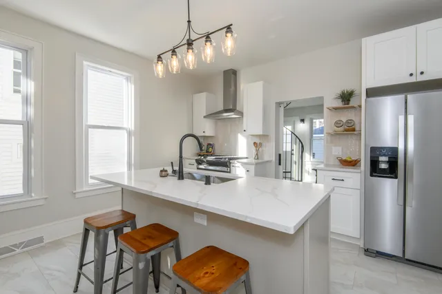 $429,900 | 2911 North Newhall Street, Milwaukee, WI 53211