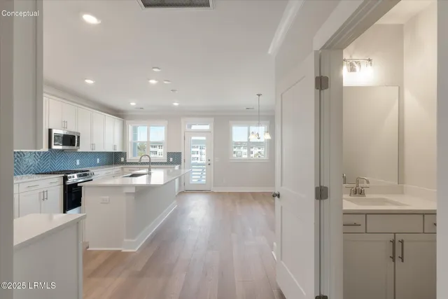 $468,990 | 425 East Parkside Cmns, Bluffton, SC 29910