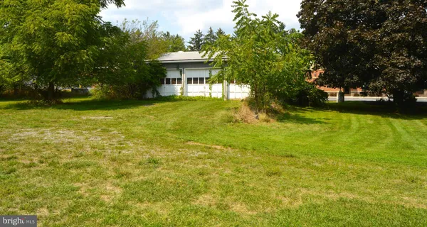 a view of a outdoor space