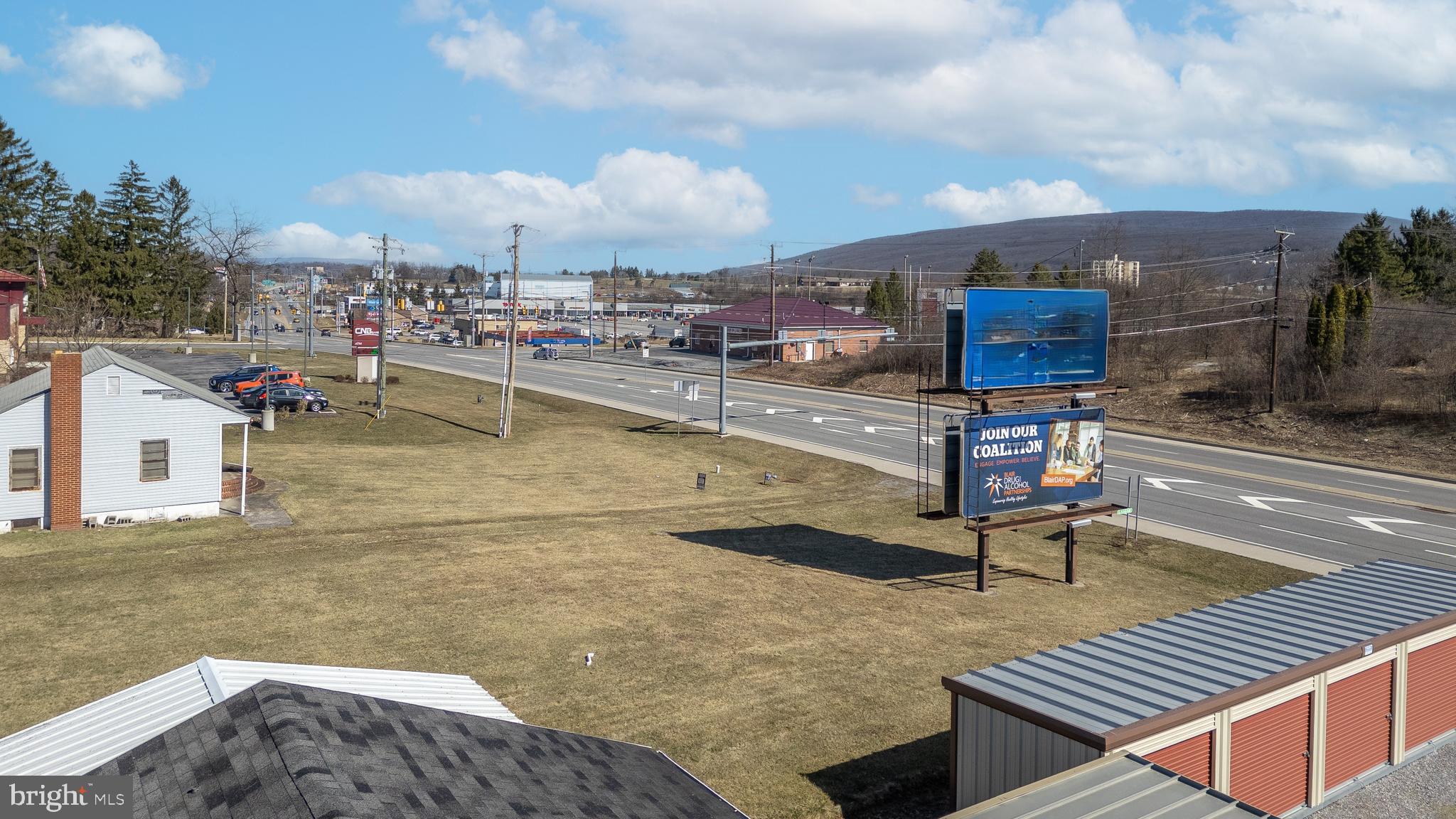 2411 Plank Road Duncansville, PA 16635 - Photo 5 of 22