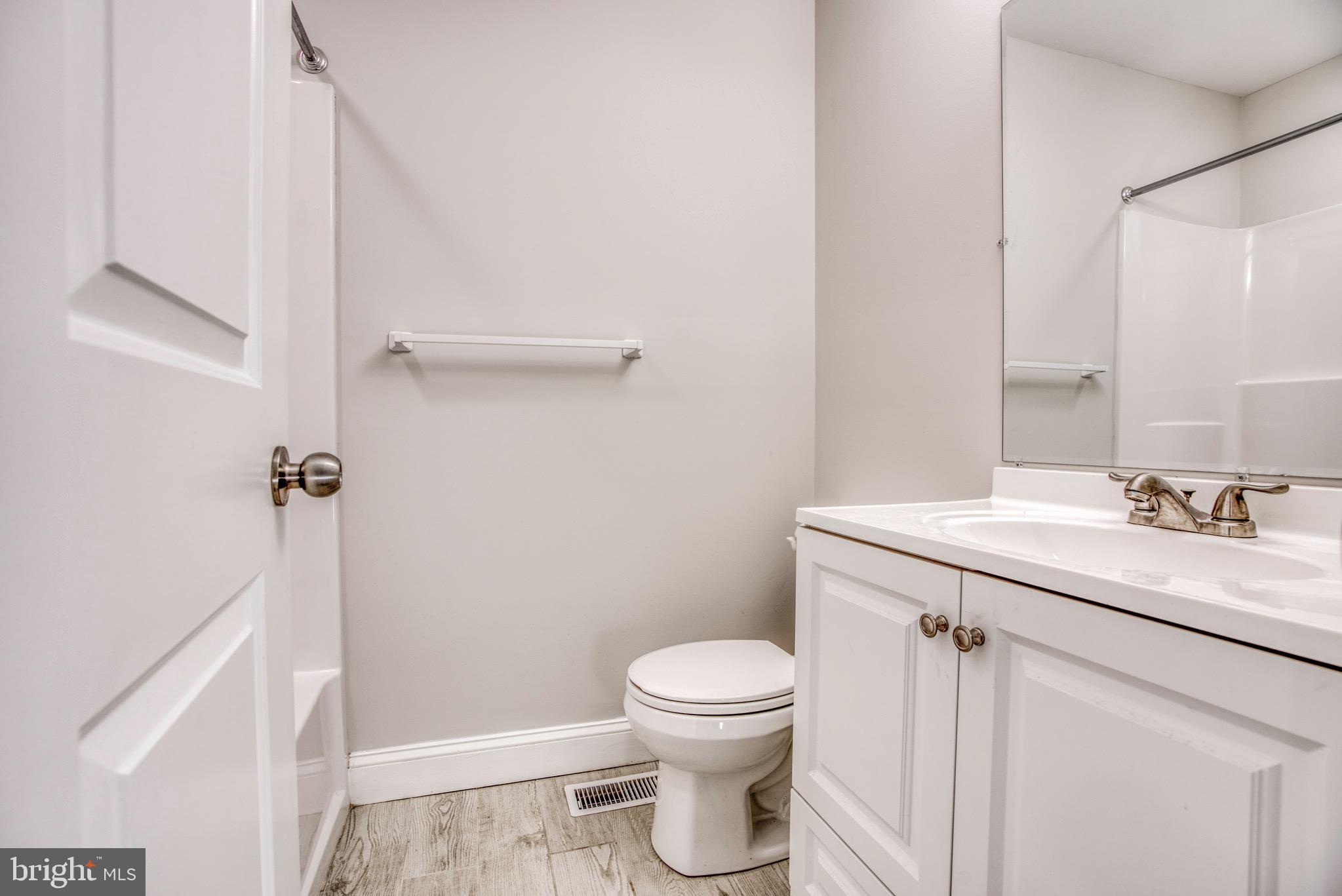 3729 Falls Road Baltimore, MD 21211 - Photo 23 of 33 Half Bathroom