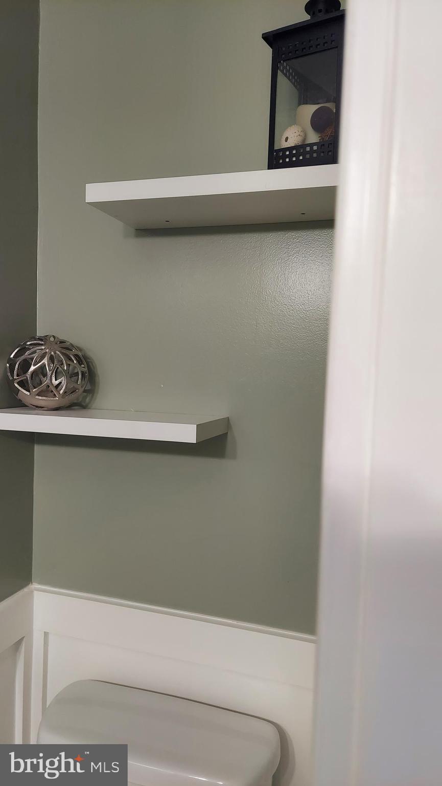 1810 Glenarm Road Edgewater, MD 21037 - Photo 27 of 45 powder room