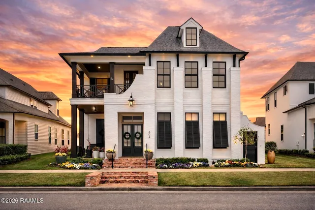 $825,000 | 304 Bella Vista Parkway, Youngsville, LA 70592