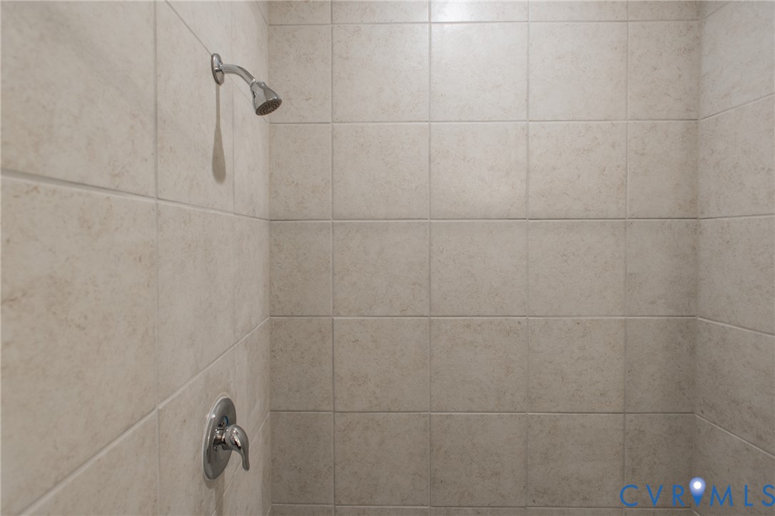 5404 Raysdale Road, Unit 201 Glen Allen, VA 23059 - Photo 18 of 38