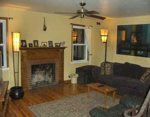 717 Thompson Run Road Pittsburgh, PA 15237 - Photo 4 of 8 Living Room.