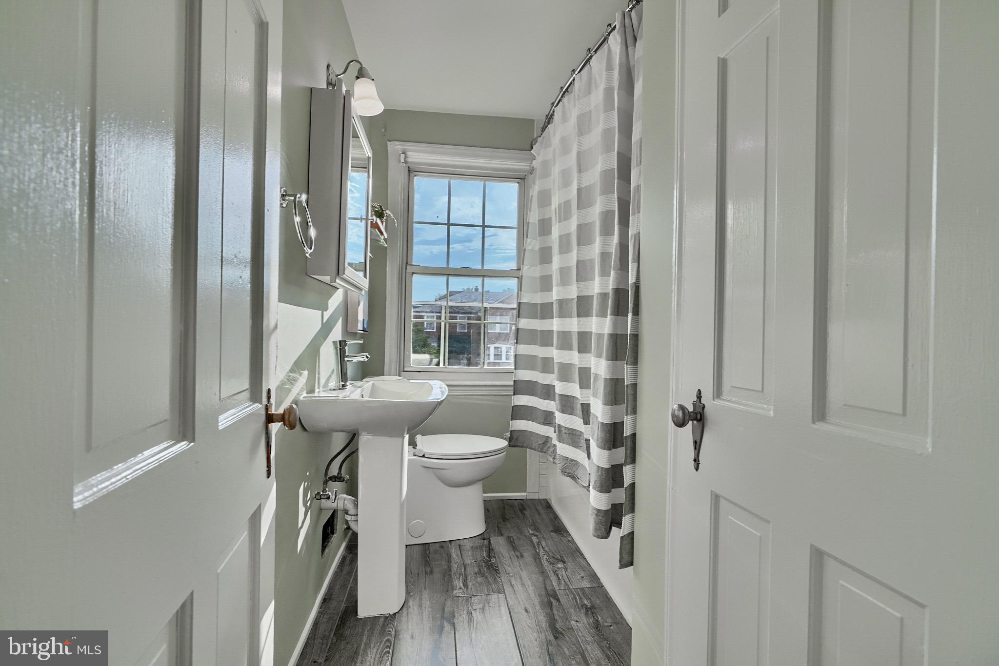 309 Whitfield Road Catonsville, MD 21228 - Photo 27 of 39 Upper Level Full Bath