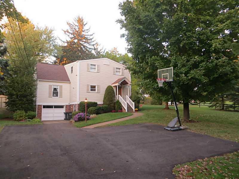 350 Sunset Road Pittsburgh, PA 15237 - Photo 23 of 25 Exterior Front.