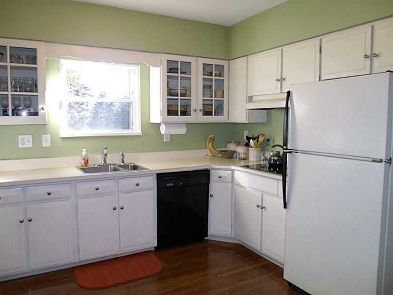 350 Sunset Road Pittsburgh, PA 15237 - Photo 8 of 25 Kitchen.