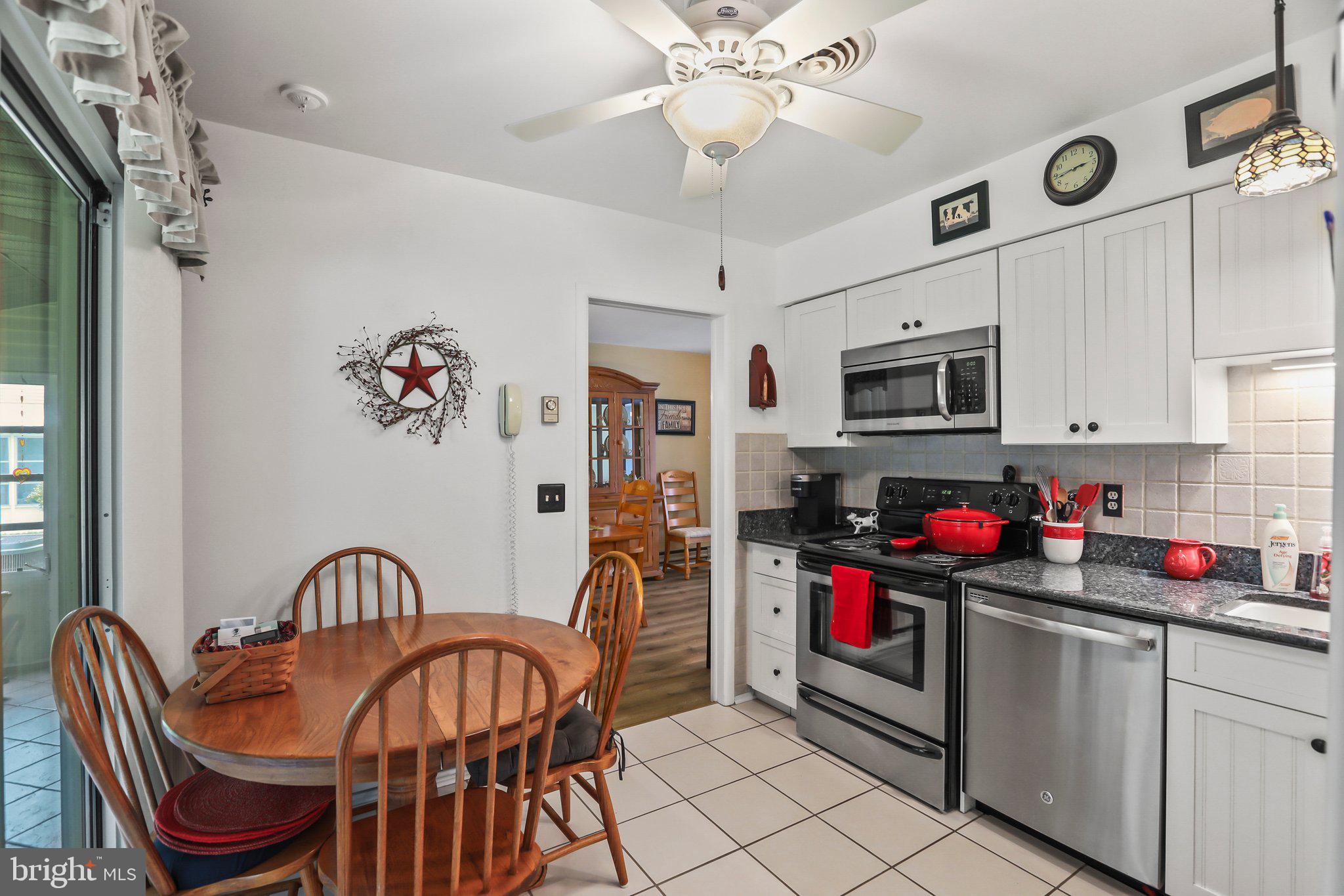 129 Sunset Road Manchester Township, NJ 08759 - Photo 8 of 20 Kitchen