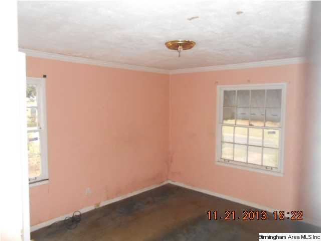 2106 Steiner Court Southwest Birmingham, AL 35211 - Photo 3 of 9
