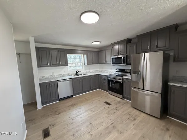 $165,000 | 12030 Driffield Drive, Coeburn, VA 24230