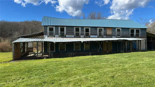 $99,900 | 6152 State Highway, South New Berlin, NY 13843