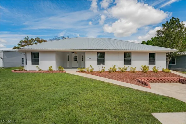 $419,000 | 1063 Mayford Lake Road, Moore Haven, FL 33471
