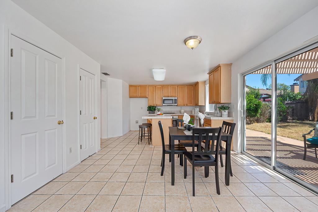 7828 Calzada Way Elk Grove, CA 95758 - Photo 21 of 58