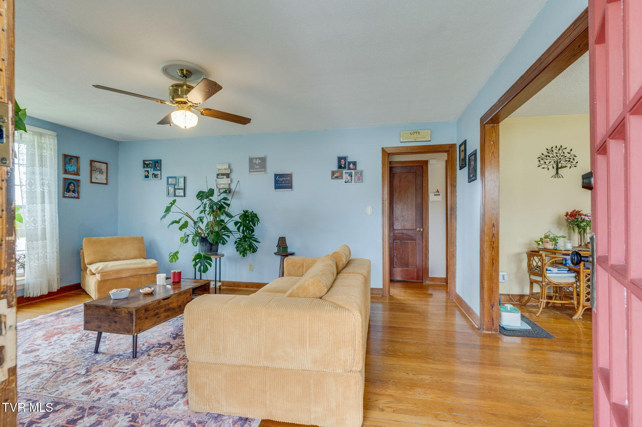 111 Old Stage Road Surgoinsville, TN 37873 - Photo 3 of 25 003