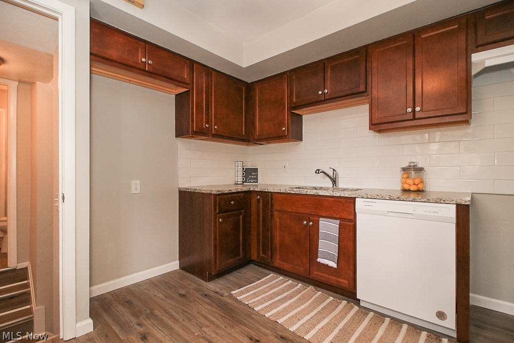 6795 Maplewood Road Parma Heights, OH 44130 - Photo 10 of 33
