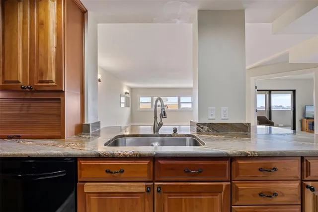 a close view of sink and tap