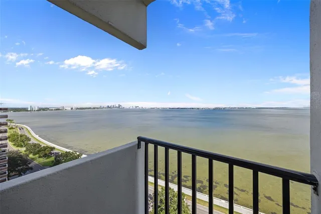 $769,950 | 4141 Bayshore Boulevard, Unit 1801, Tampa, FL 33611