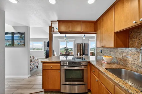 $1,629,000 | 957 Hygeia Avenue, Encinitas, CA 92024