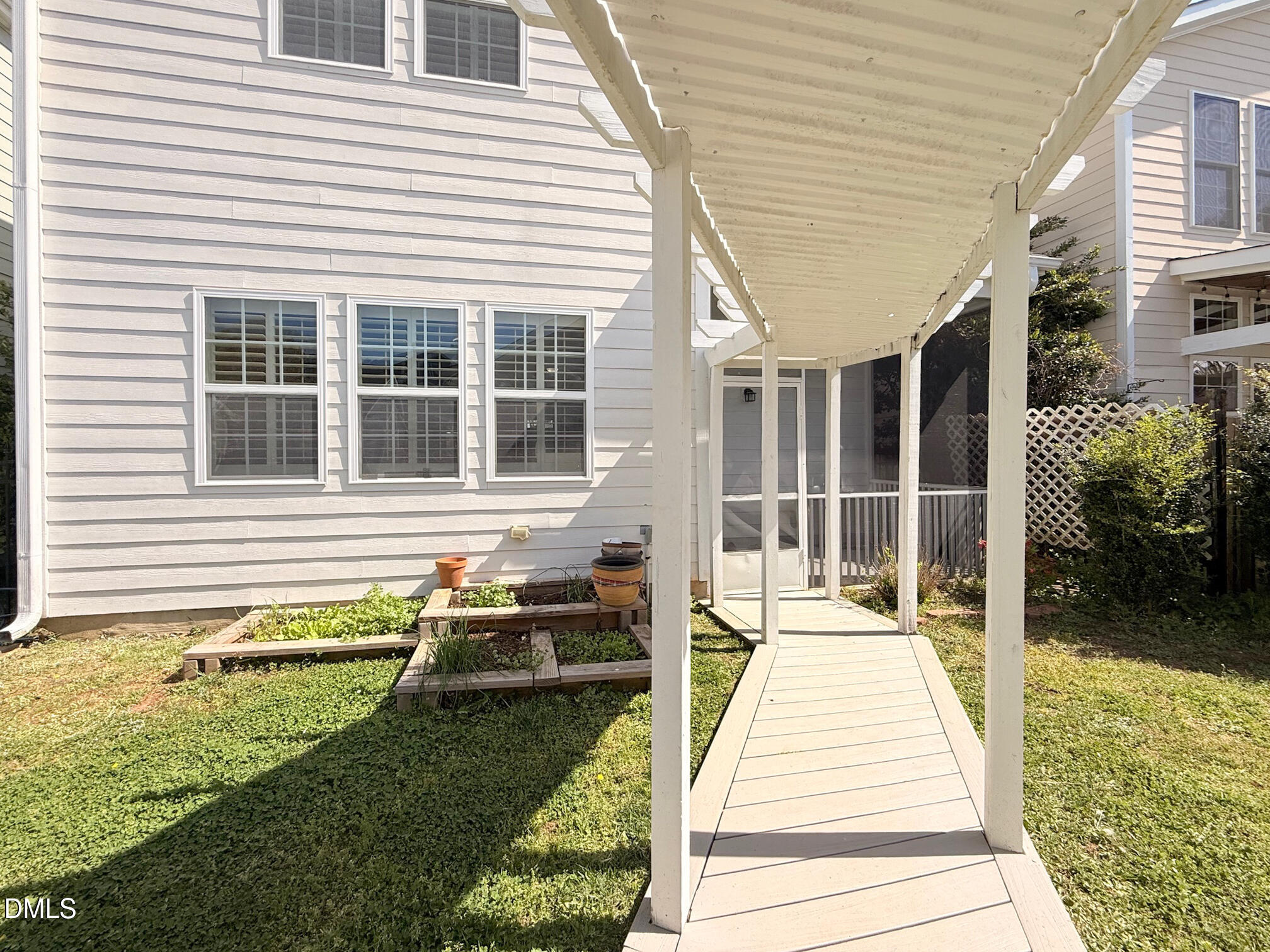 847 Historian Street Raleigh, NC 27603 - Photo 33 of 52 847 Histiorian St_www.scalaphotography.c