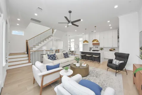 $565,000 | 929 Fisher Street, Unit E, Houston, TX 77018