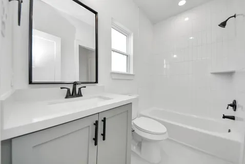 $565,000 | 929 Fisher Street, Unit E, Houston, TX 77018