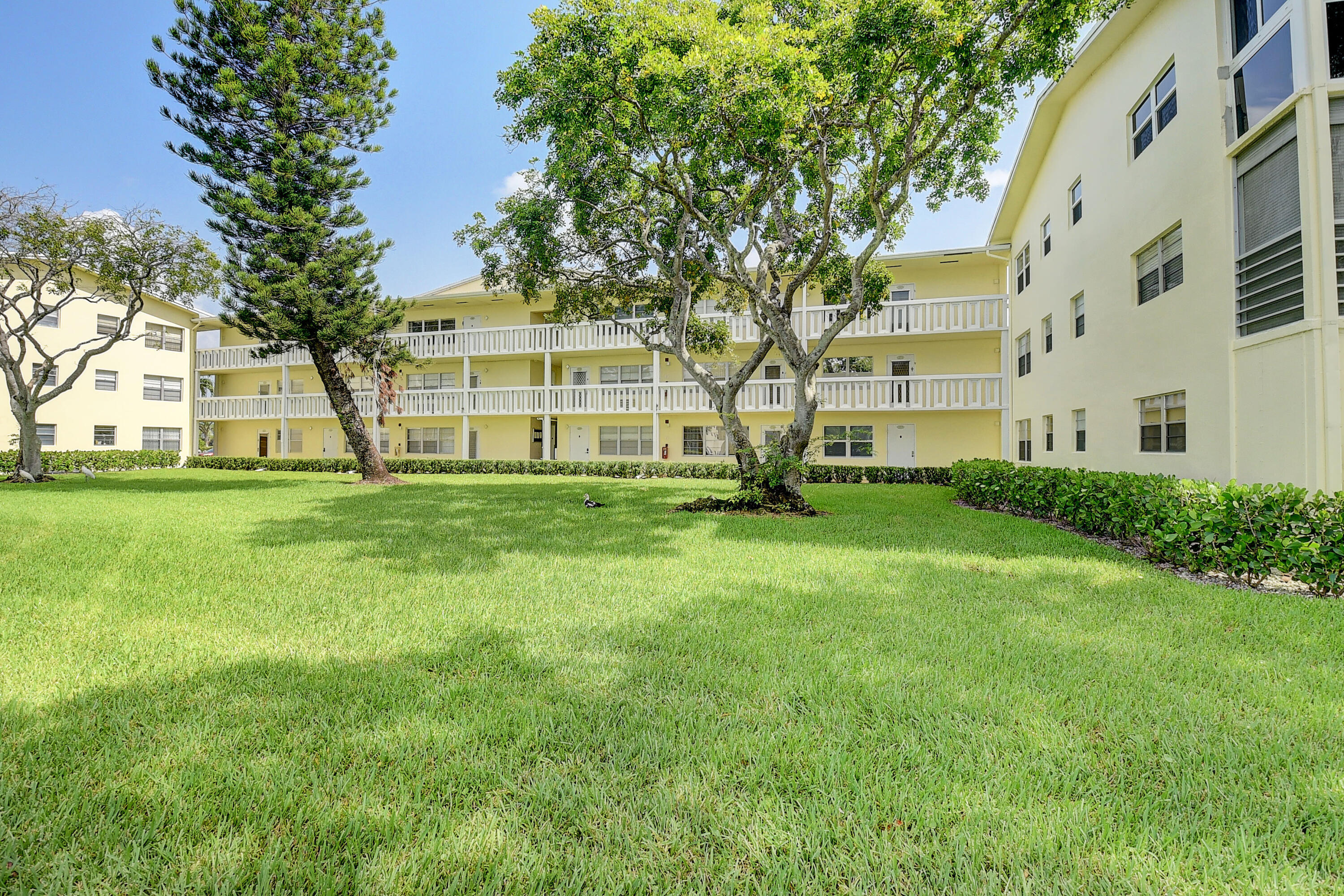 257 Dorset G Boca Raton, FL 33434 - Photo 2 of 59 01_dsc_8519_20_21_22_23