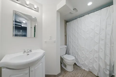 $435,000 | 4938 West Melrose Street, Chicago, IL 60641