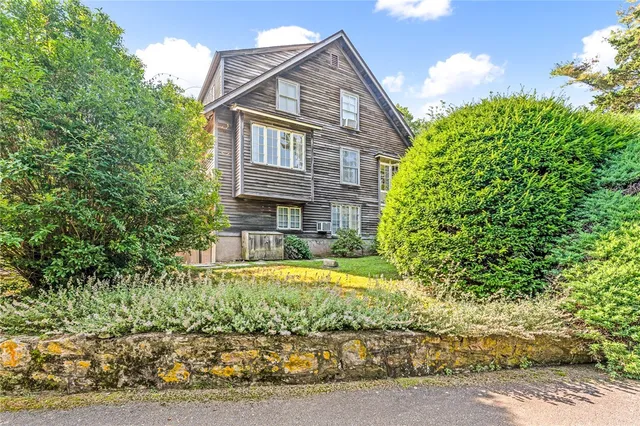 $12,200,000 | 6 Chapel Lane, Westerly, RI 02891