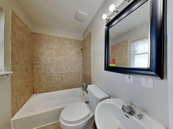 $1,459 | 3808 Washington Street, Pasadena, TX 77503