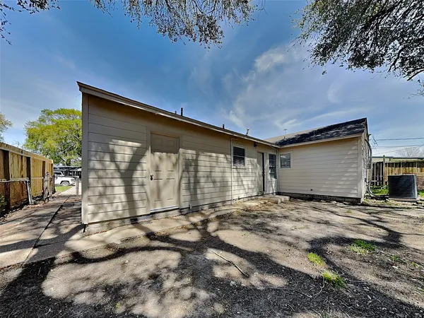 $1,459 | 3808 Washington Street, Pasadena, TX 77503