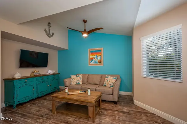 $649,900 | 909 Gilbert Lane, Ventura, CA 93003