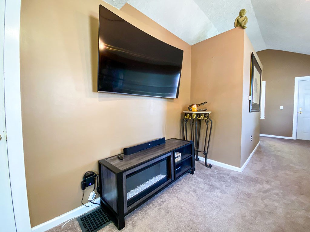 53 Pearl Street Rochester, NY 14607 - Photo 11 of 33