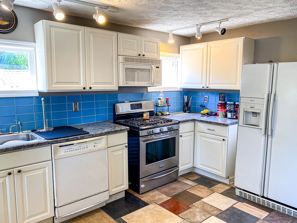 53 Pearl Street Rochester, NY 14607 - Photo 13 of 33