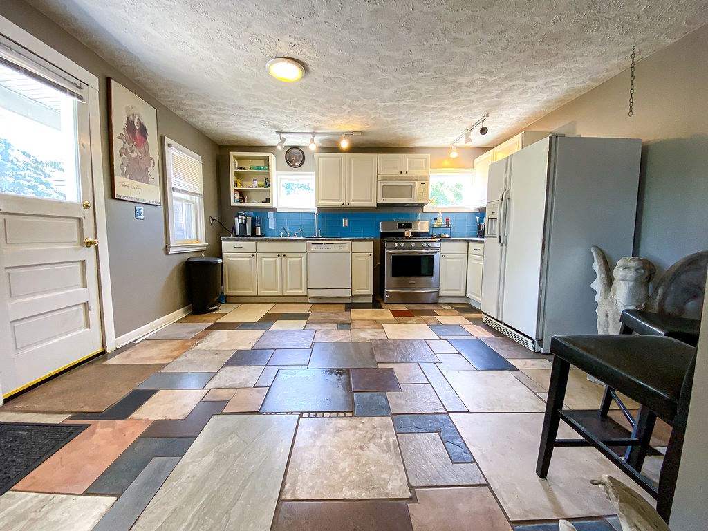 53 Pearl Street Rochester, NY 14607 - Photo 17 of 33