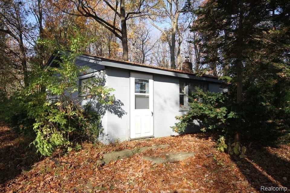 36970 South Huron Road New Boston, MI 48164 - Photo 24 of 31 Gallery Image 24