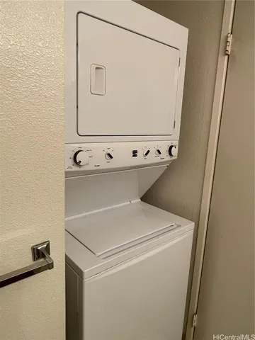 a close up view of washer and dryer