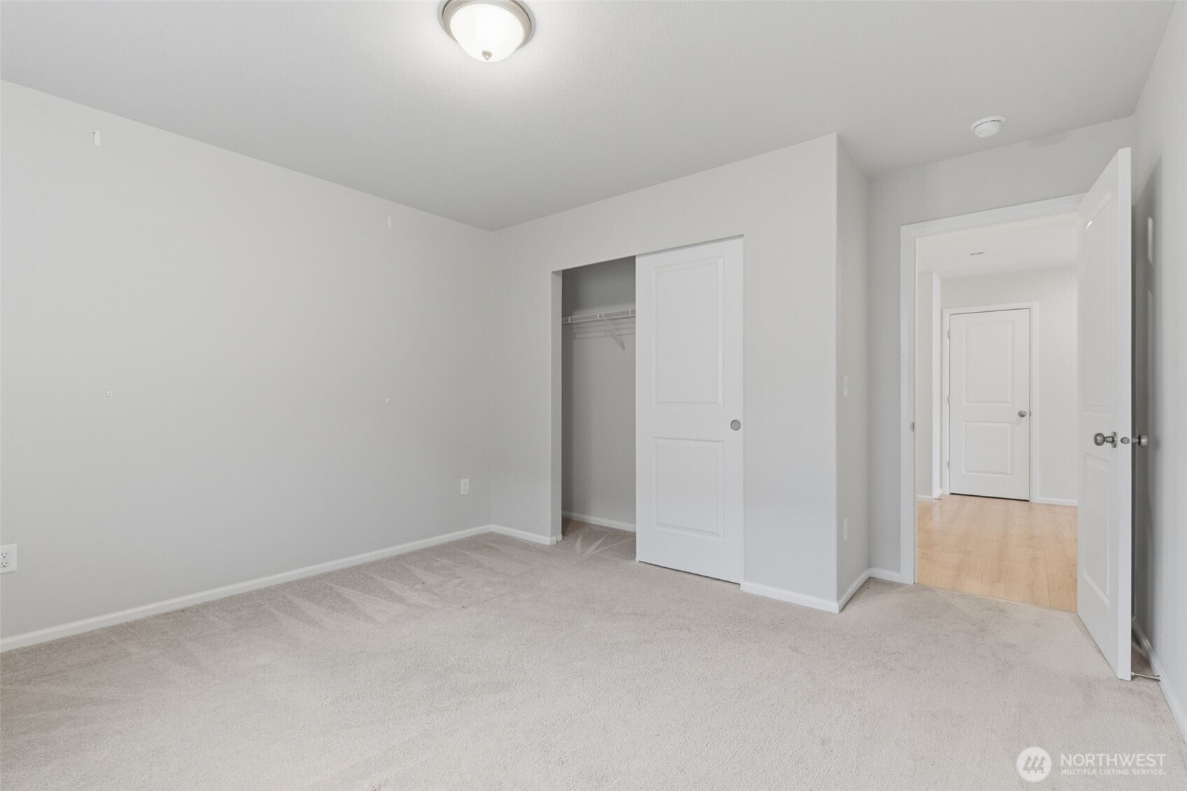 430 Northeast Ridge Point Boulevard Belfair, WA 98528 - Photo 6 of 39 a view of an empty room and entryway