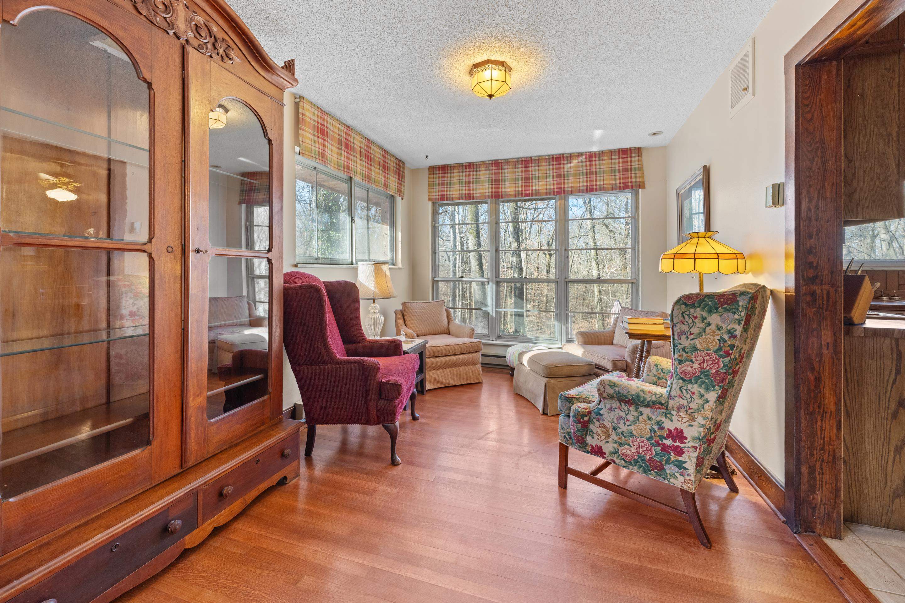 2989 Little John Road Millington, TN 38053 - Photo 14 of 34 a living room with furniture and a window